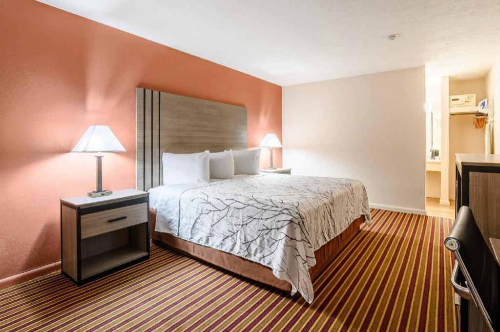 Americas Best Value Inn Heflin Exterior photo