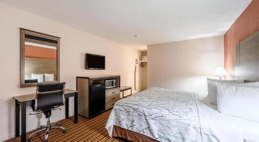 Americas Best Value Inn Heflin Exterior photo