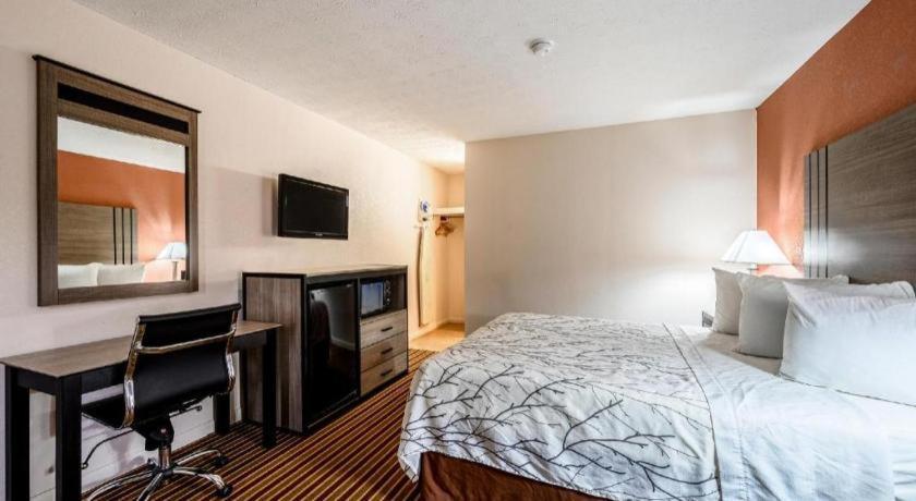 Americas Best Value Inn Heflin Exterior photo